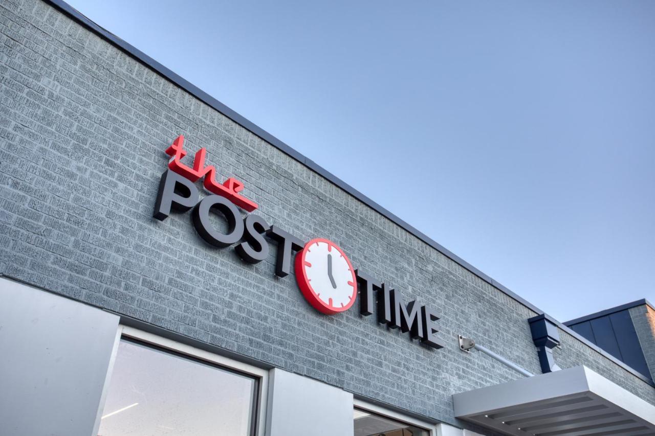 Post Time Inn Carlsbad Buitenkant foto
